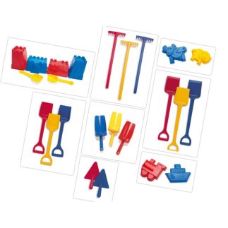 Kleine set plastic speelgoed voor in de zandbak