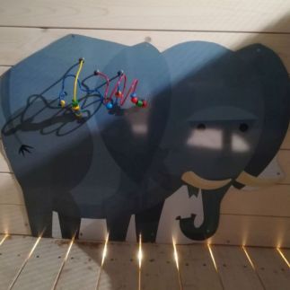 Olifant kralenwand